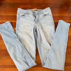 Hollister skinny jeans